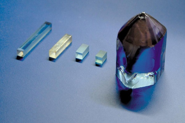 Nonlinear Crystals: POM